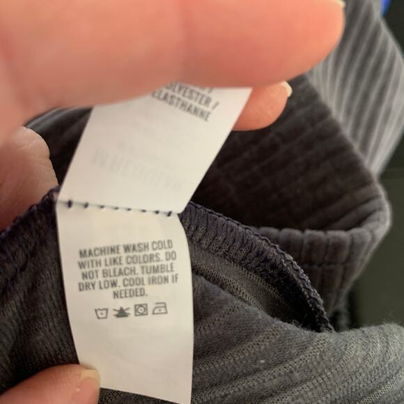 Aerie women's gray Groove On ribbed velour flare pants Medium - Picture 12 of 13